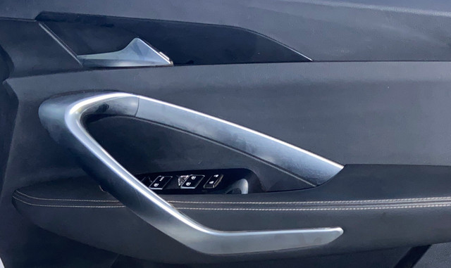 Second-hand 2020 MG Hector Sharp Diesel MT BSIV for sale in Surat-17