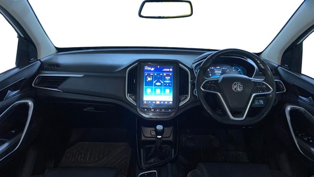 Second-hand 2020 MG Hector Sharp Diesel MT BSIV for sale in Surat-10