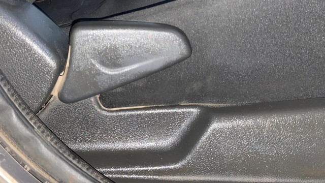 Second-hand 2016 Renault KWID 1.0 AMT RXT for sale in Surat-18