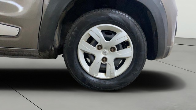 Second-hand 2016 Renault KWID 1.0 AMT RXT for sale in Surat-23