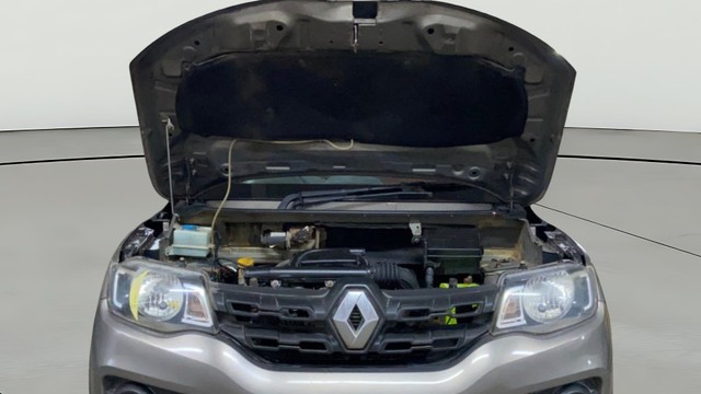 Second-hand 2016 Renault KWID 1.0 AMT RXT for sale in Surat-9