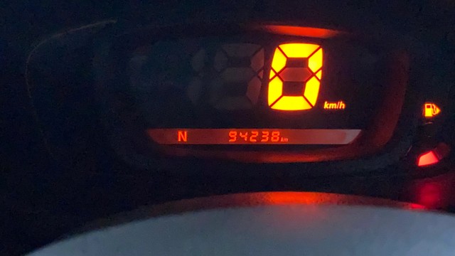 Second-hand 2016 Renault KWID 1.0 AMT RXT for sale in Surat-11