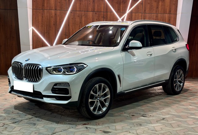 Second-hand 2021 BMW X5 xDrive 30d xLine for sale in Madurai-4