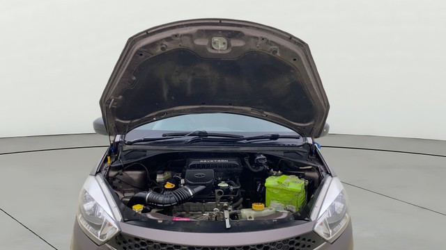 Second-hand 2017 Tata Tiago 1.2 Revotron XM Option for sale in Ahmedabad-9