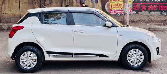 Second-hand 2021 Maruti Swift LXI BSVI for sale in New Delhi-1