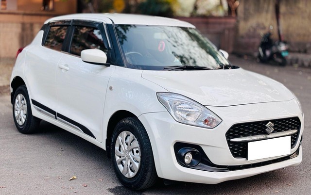 Second-hand 2021 Maruti Swift LXI BSVI for sale in New Delhi-0