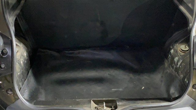 Renault KWID 1.0 RXT Optional AT 2016-2019 Second-hand 2017 Renault KWID 1.0 RXT Optional AT 2016-2019 for sale in Howrah-19