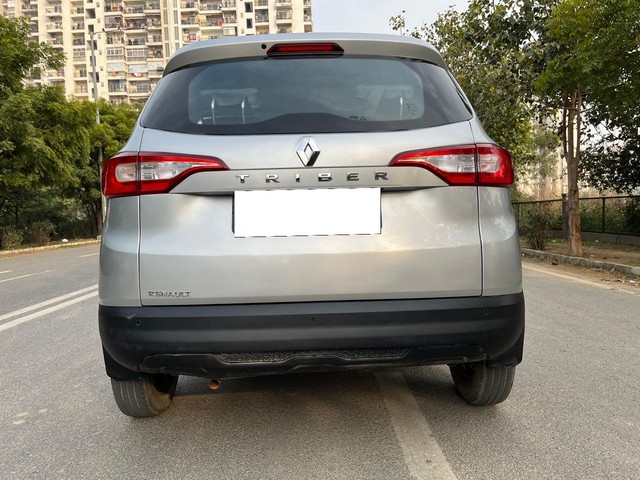 Second-hand 2023 Renault Triber RXL BSVI for sale in Noida-2