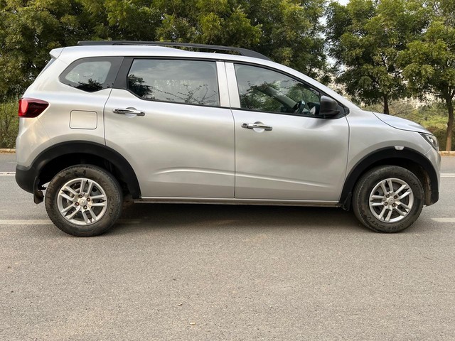 Second-hand 2023 Renault Triber RXL BSVI for sale in Noida-1
