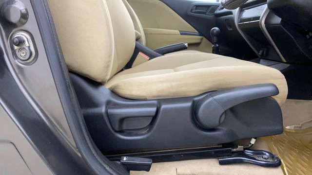 Second-hand 2016 Honda City i VTEC SV for sale in Mumbai-18