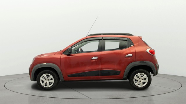 Second-hand 2015 Renault KWID RXT for sale in Kochi-5