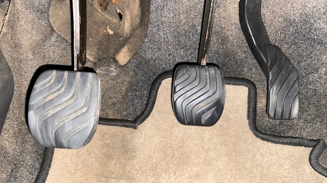 Second-hand 2015 Renault KWID RXT for sale in Kochi-14