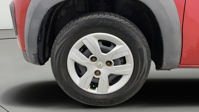 Second-hand 2015 Renault KWID RXT for sale in Kochi-25