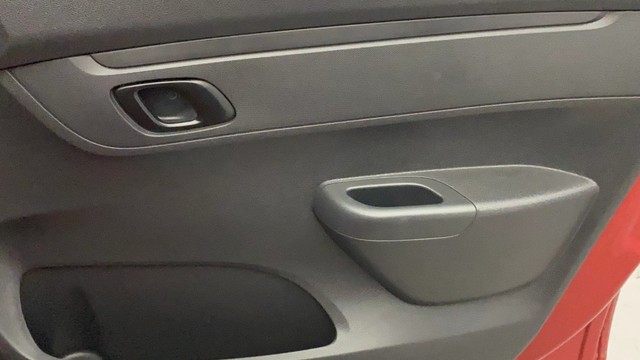 Second-hand 2015 Renault KWID RXT for sale in Kochi-17