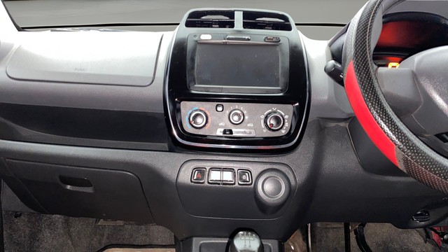 Second-hand 2015 Renault KWID RXT for sale in Kochi-22