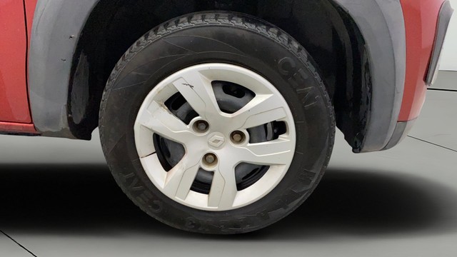 Second-hand 2015 Renault KWID RXT for sale in Kochi-23