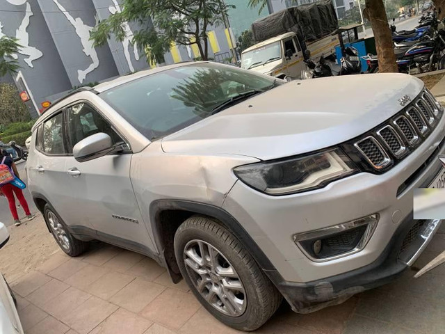 Second-hand 2017 Jeep Compass 2.0 Limited for sale in Ahmedabad-0