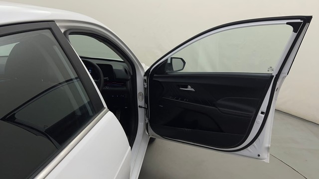 Second-hand 2023 Hyundai Verna SX Turbo for sale in Bangalore-16