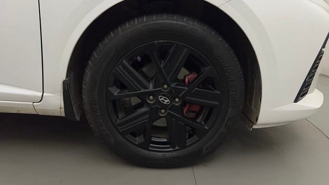 Second-hand 2023 Hyundai Verna SX Turbo for sale in Bangalore-17