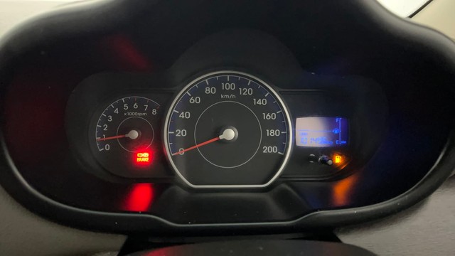 Second-hand 2015 Hyundai i10 Magna 1.1 for sale in Lucknow-13