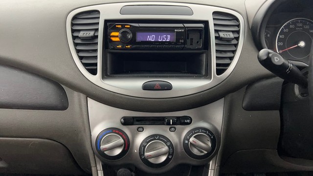 Second-hand 2015 Hyundai i10 Magna 1.1 for sale in Lucknow-30