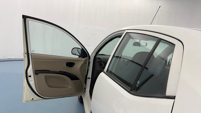 Second-hand 2015 Hyundai i10 Magna 1.1 for sale in Lucknow-27