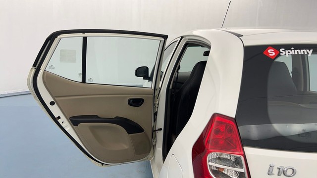 Second-hand 2015 Hyundai i10 Magna 1.1 for sale in Lucknow-25