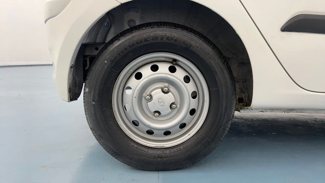 Second-hand 2015 Hyundai i10 Magna 1.1 for sale in Lucknow-18