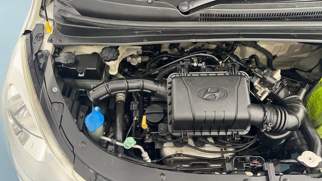 Second-hand 2015 Hyundai i10 Magna 1.1 for sale in Lucknow-35