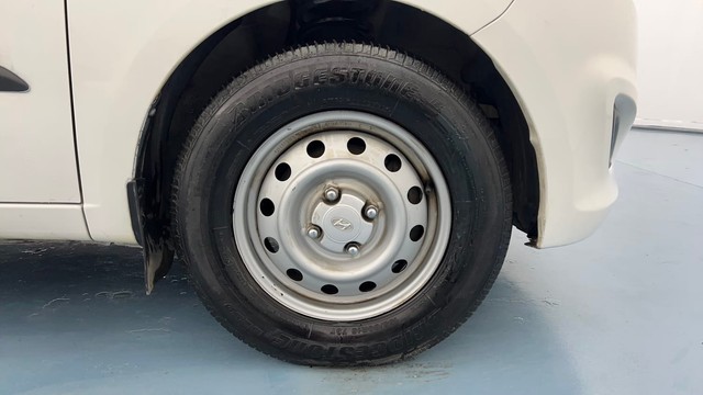 Second-hand 2015 Hyundai i10 Magna 1.1 for sale in Lucknow-17