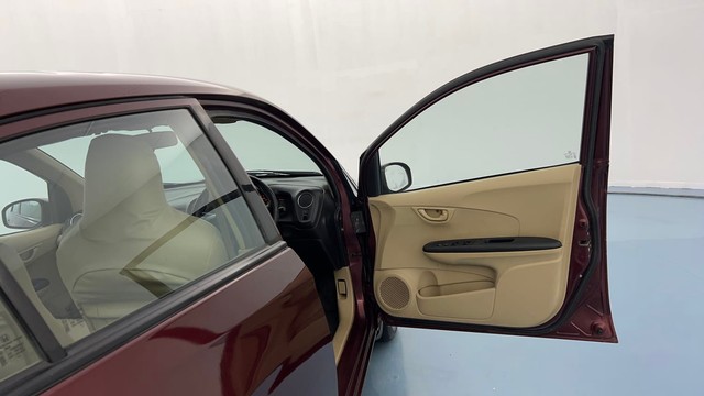 Second-hand 2014 Honda Amaze S i-VTEC for sale in Lucknow-16