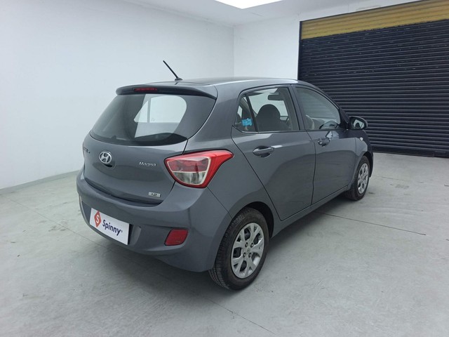 Second-hand 2015 Hyundai Grand i10 1.2 Kappa Magna BSIV for sale in Visakhapatnam-3