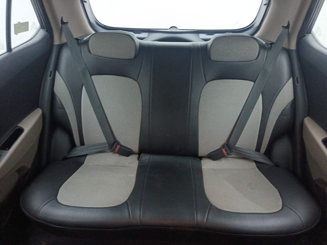 Second-hand 2015 Hyundai Grand i10 1.2 Kappa Magna BSIV for sale in Visakhapatnam-36