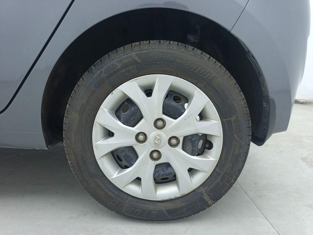 Second-hand 2015 Hyundai Grand i10 1.2 Kappa Magna BSIV for sale in Visakhapatnam-19