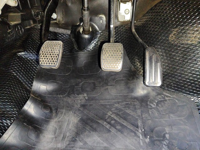 Second-hand 2013 Maruti Alto K10 VXI for sale in Visakhapatnam-14