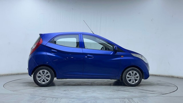 Second-hand 2015 Hyundai EON Sportz for sale in Hyderabad-2