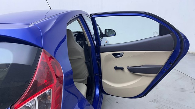 Second-hand 2015 Hyundai EON Sportz for sale in Hyderabad-32