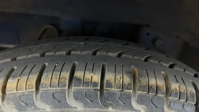 Second-hand 2015 Hyundai EON Sportz for sale in Hyderabad-31