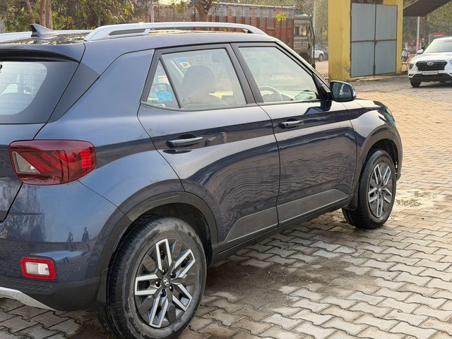 Second-hand 2021 Hyundai Venue SX Diesel for sale in Sambhal-7