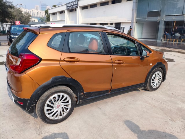 Second-hand 2017 Honda WR-V i-DTEC S for sale in Greater Noida-2