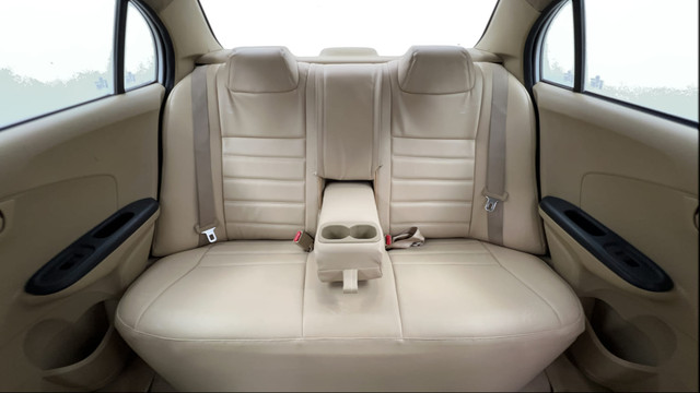 Second-hand 2014 Honda Amaze S i-VTEC for sale in Pune-30