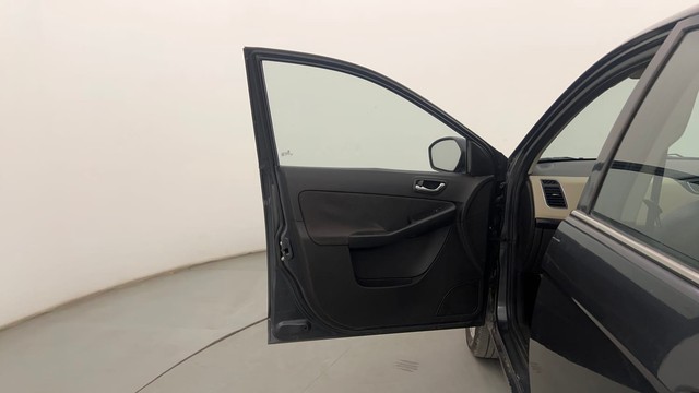 Second-hand 2015 Tata Zest Revotron 1.2 XT for sale in Pune-25