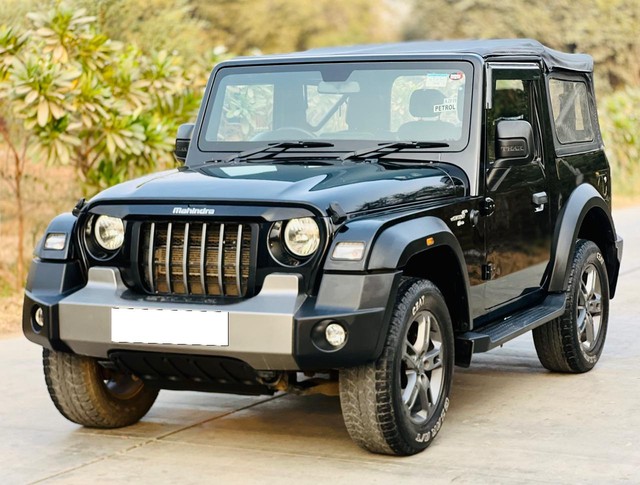 Second-hand 2022 Mahindra Thar LX 4WD Convert Top AT BSVI for sale in Ahmedabad-4