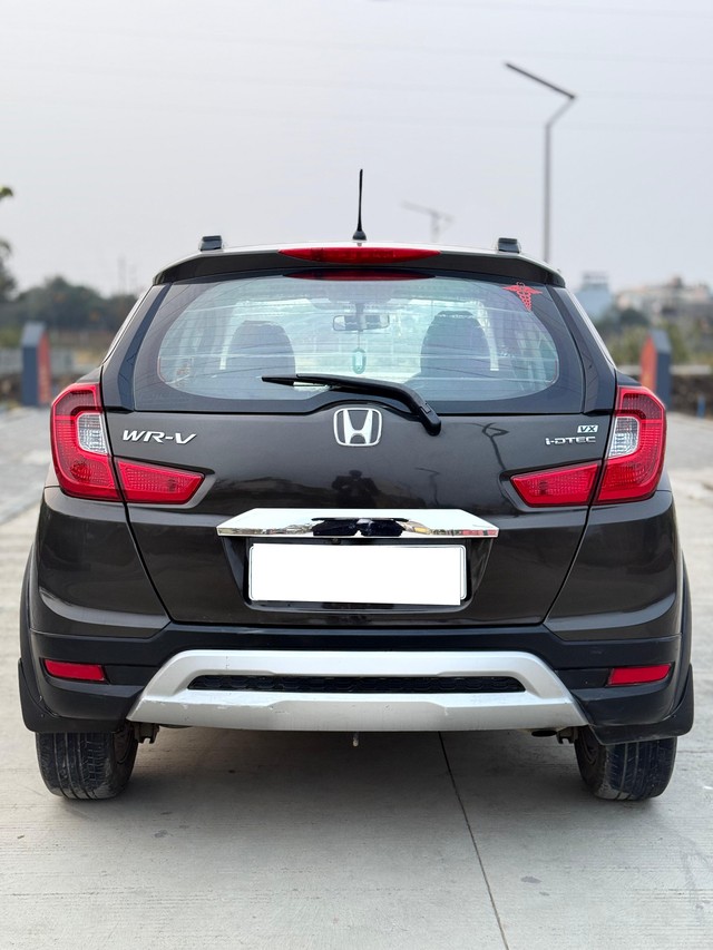 Second-hand 2017 Honda WR-V i-DTEC VX for sale in Indore-3