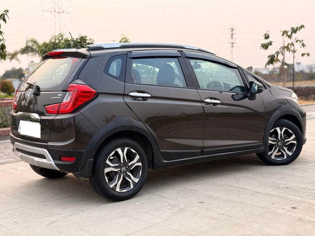 Second-hand 2017 Honda WR-V i-DTEC VX for sale in Indore-2