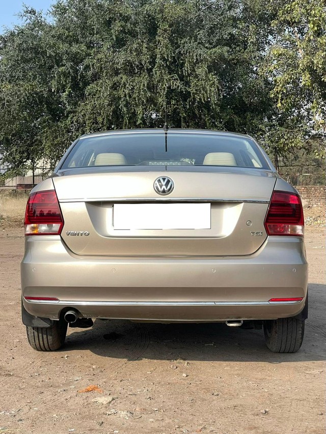 Second-hand 2015 Volkswagen Vento 1.2 TSI Comfortline AT for sale in New Delhi-2