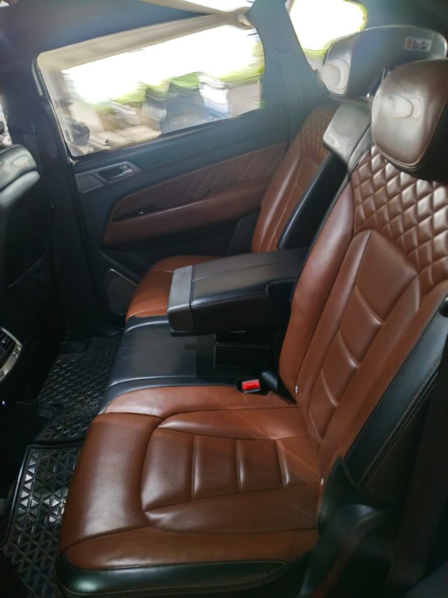 Second-hand 2019 Mahindra Alturas G4 4X4 AT BSIV for sale in Mumbai-4