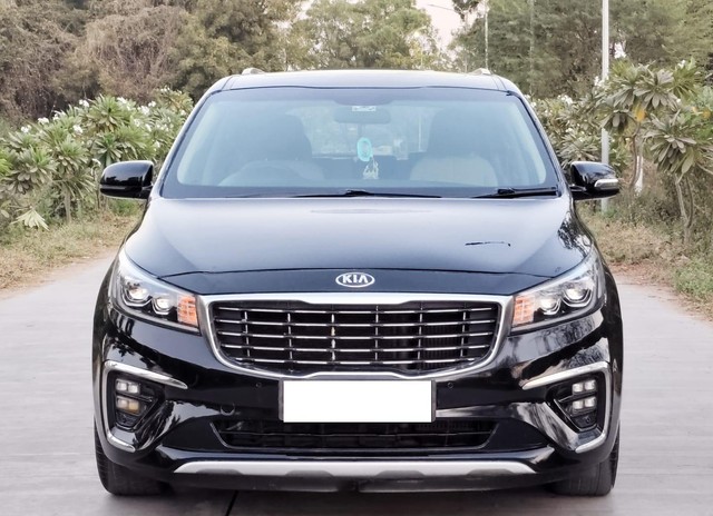 Kia Carnival Prestige 6 STR Second-hand 2020 Kia Carnival Prestige 6 STR for sale in Ahmedabad-5