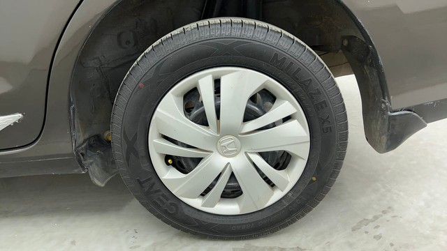 Second-hand 2021 Honda Amaze V for sale in Pune-19