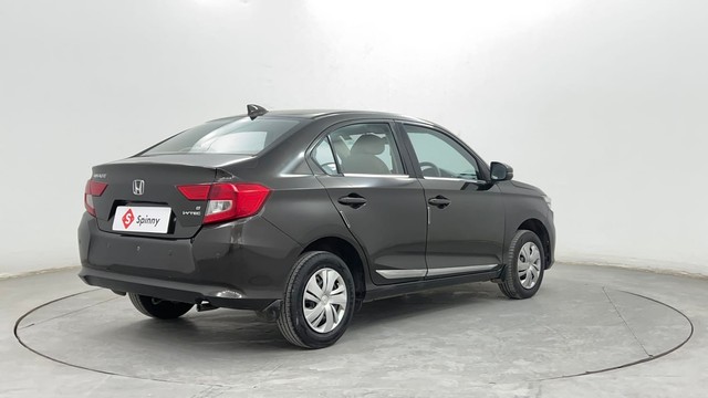 Second-hand 2021 Honda Amaze V for sale in Pune-3